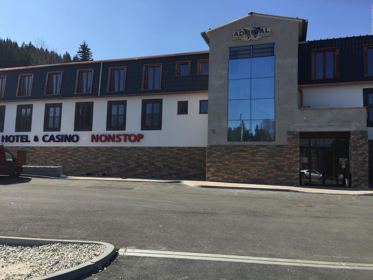 Casino & Hotel Admiral Стражни Екстериор снимка