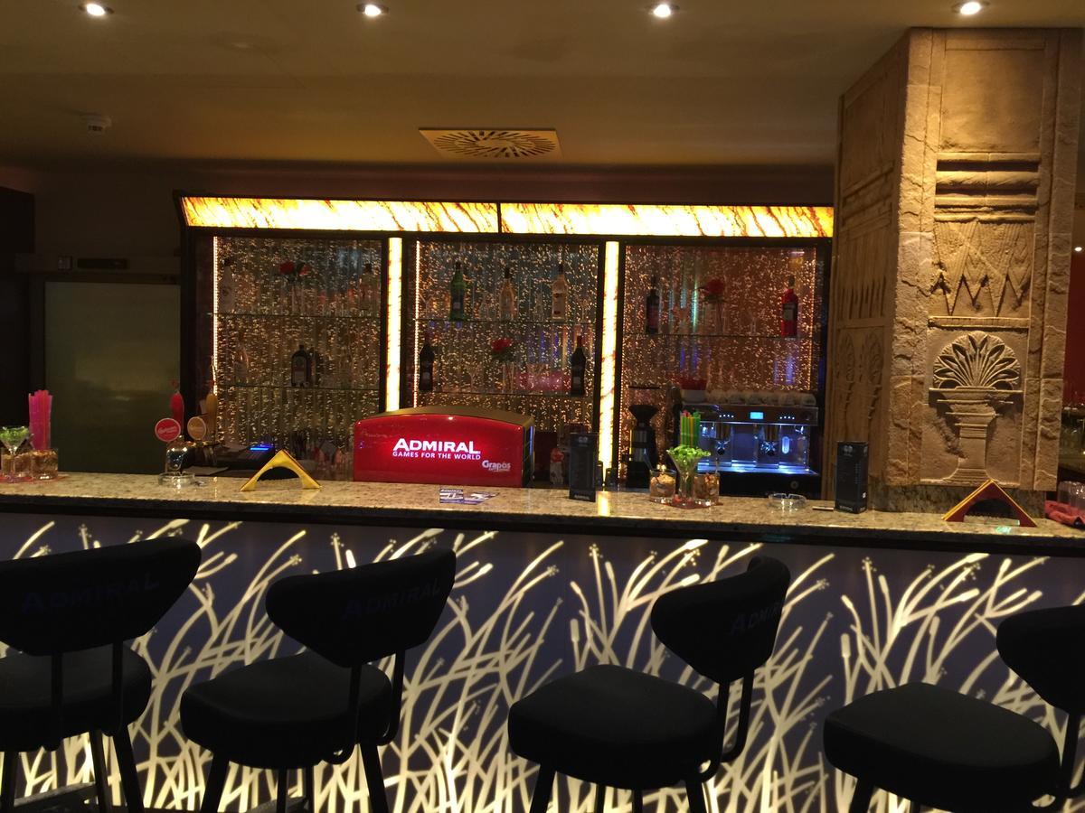 Casino & Hotel Admiral Стражни Екстериор снимка